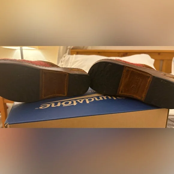 Born Bandy Blankets Clog - Rust Blanket Combo - Picture 9 of 12